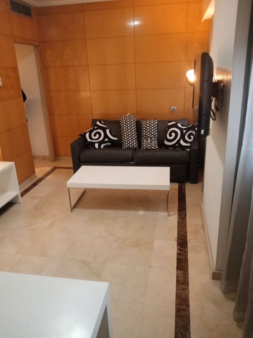 Sala de estar de Apartamento de alquiler en  Madrid Capital con Aire acondicionado, Amueblado y Lavadora