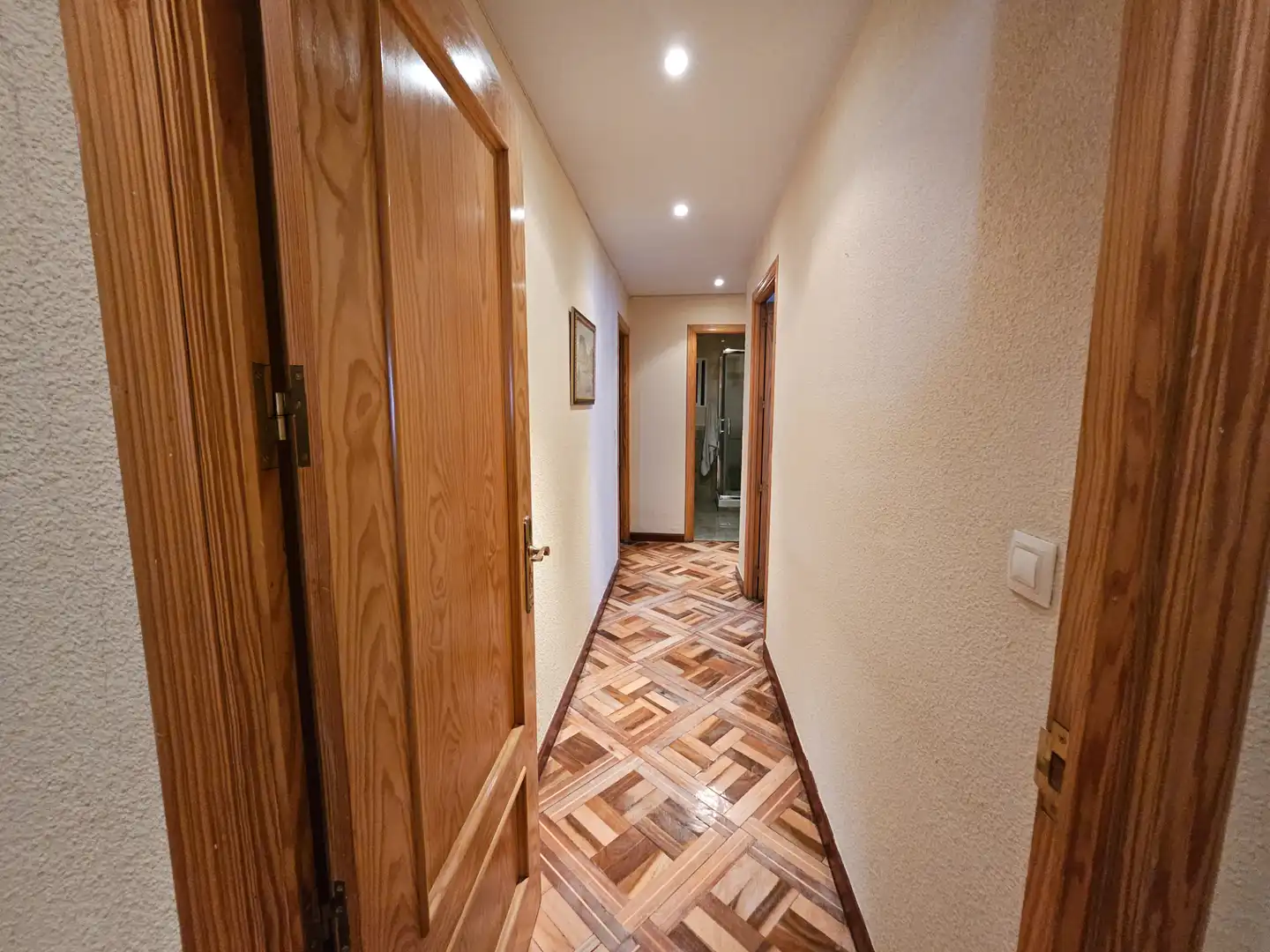 Flat for rent in Madrid  with Air Conditioner, Heating and Furnished