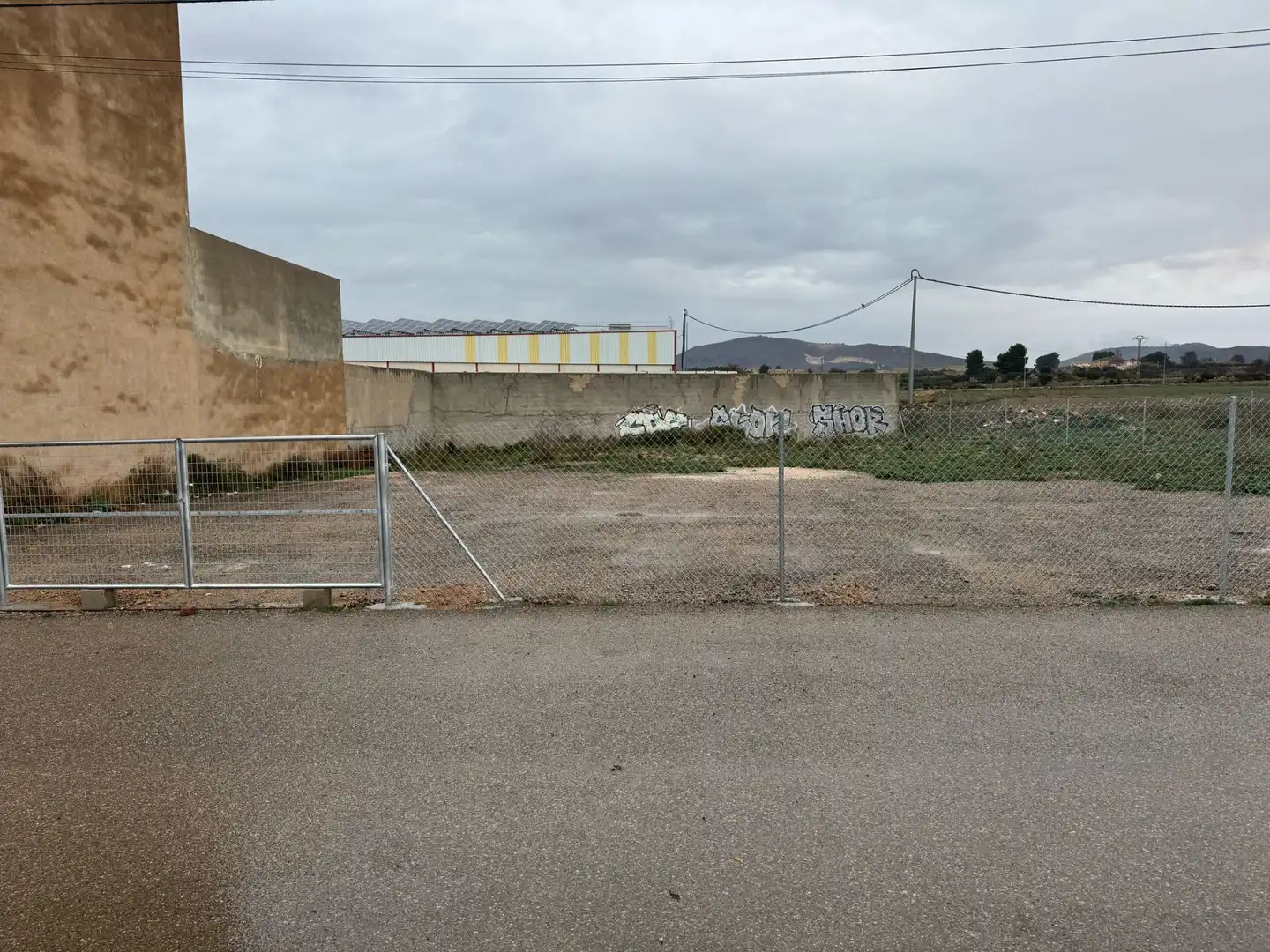 Terrenos y solares en venta en Carretera A Hellin