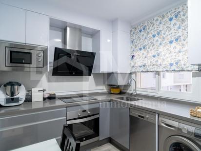 Kitchen of Flat for sale in Vélez-Málaga  with Air Conditioner, Heating and Terrace