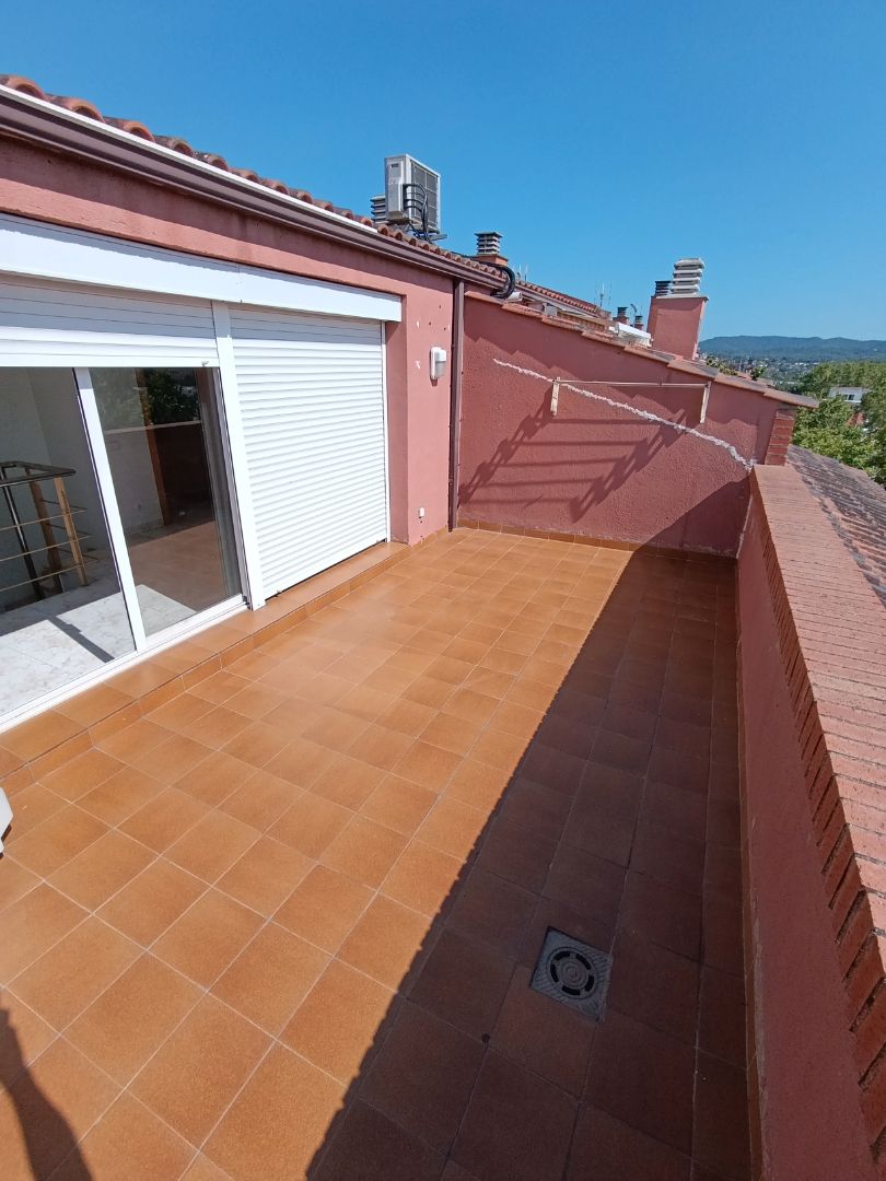 Terrace of Attic to rent in Rubí  with Air Conditioner, Heating and Terrace