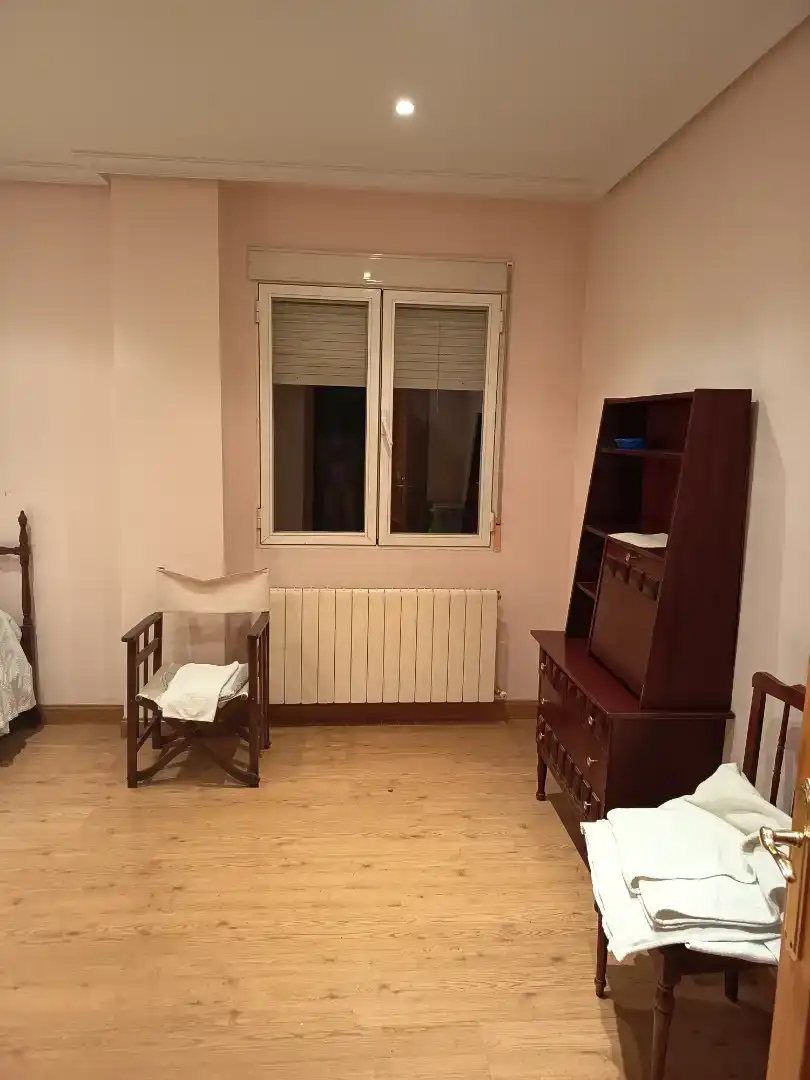 Habitación de Piso para compartir en Ciudad Real con Aire acondicionado, Parquet y Amueblado