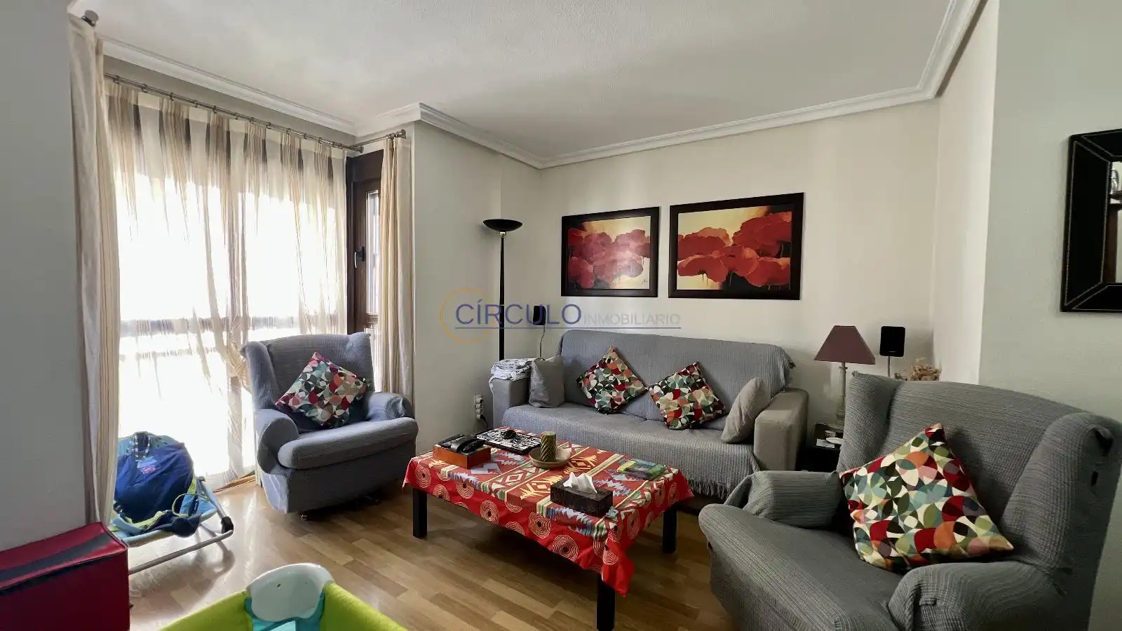 Piso con terraza en venta en Corredera