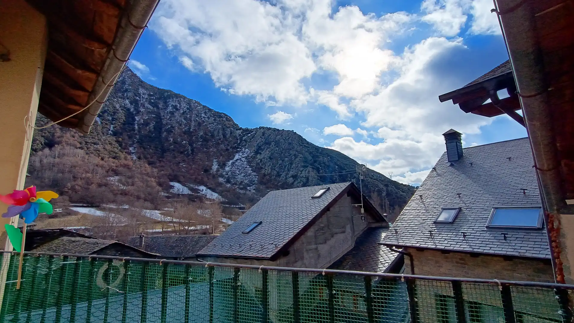 Vista exterior de Casa o xalet en venda en Vall de Cardós amb Calefacció, Jardí privat i Parquet