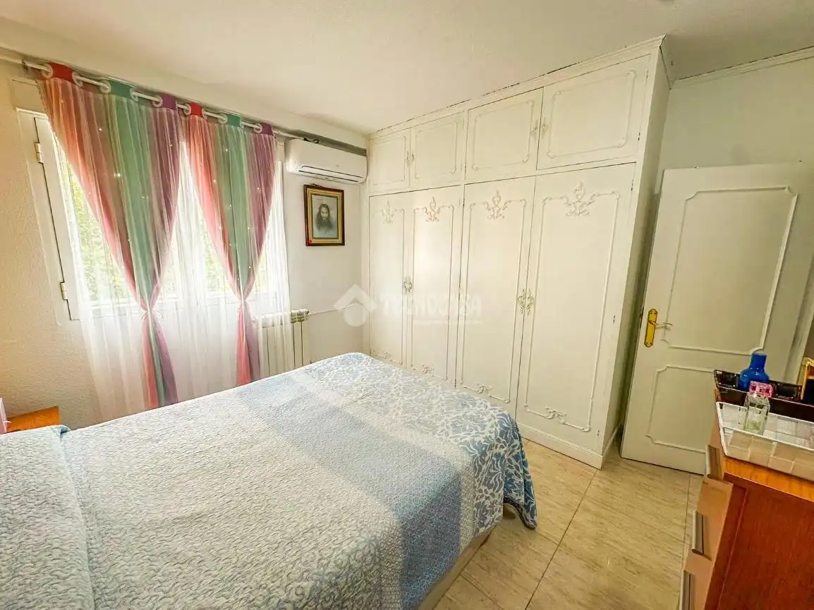 Bedroom of Flat for sale in Parla  with Heating and Terrace