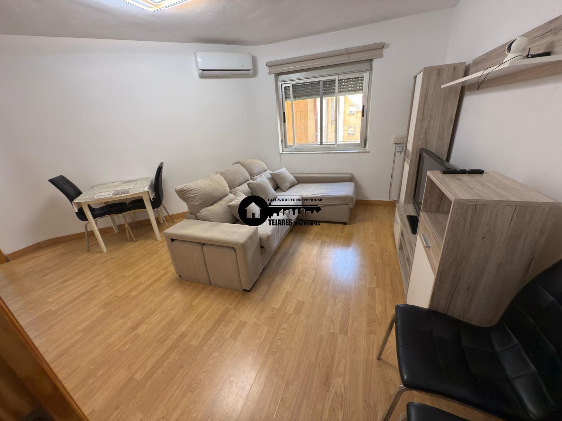 Living room of Flat for sale in  Albacete Capital  with Air Conditioner