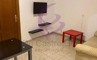 Sala d'estar de Pis en venda en Salamanca Capital amb Calefacció i Balcó