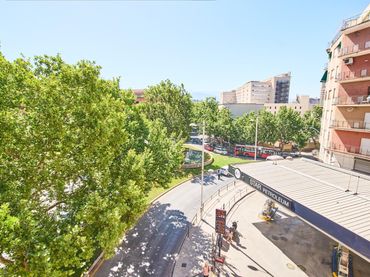 Piso con ascensor en venta en Avenida DE MADRID