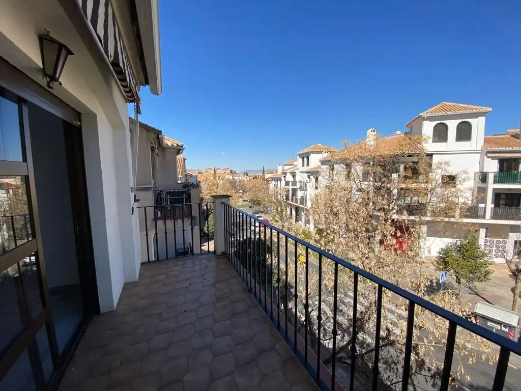 Exterior view of Flat for rent in Granada  with Heating, Private garden and Community pool