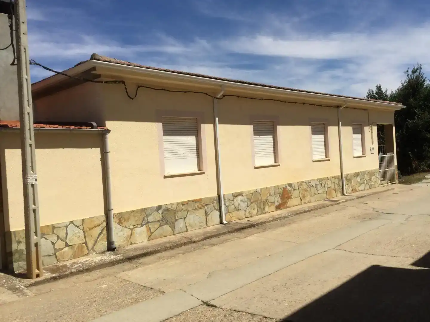 Vista exterior de Casa o chalet en venta en Morales de Rey con Jardín privado, Trastero y Amueblado