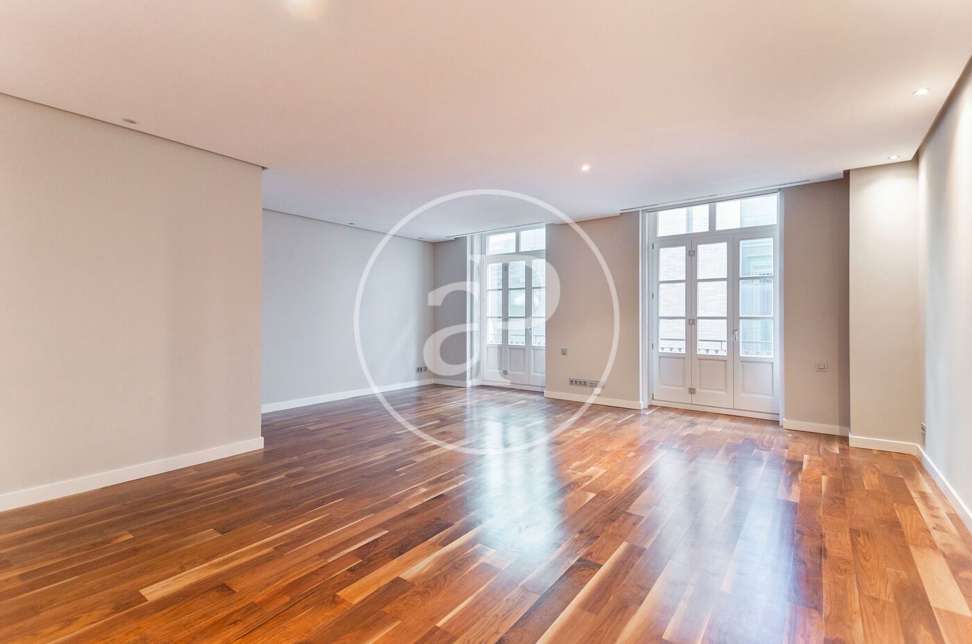 Sala de estar de Piso de alquiler en  Valencia Capital con Aire acondicionado, Calefacción y Terraza