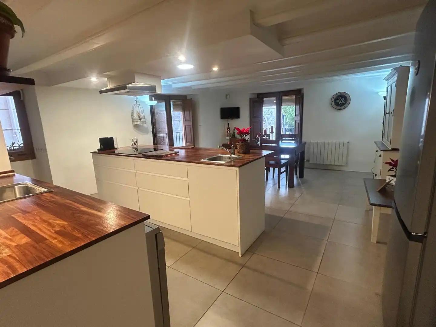 Cocina de Piso en venta en Vilanova i la Geltrú con Microondas y Balcón