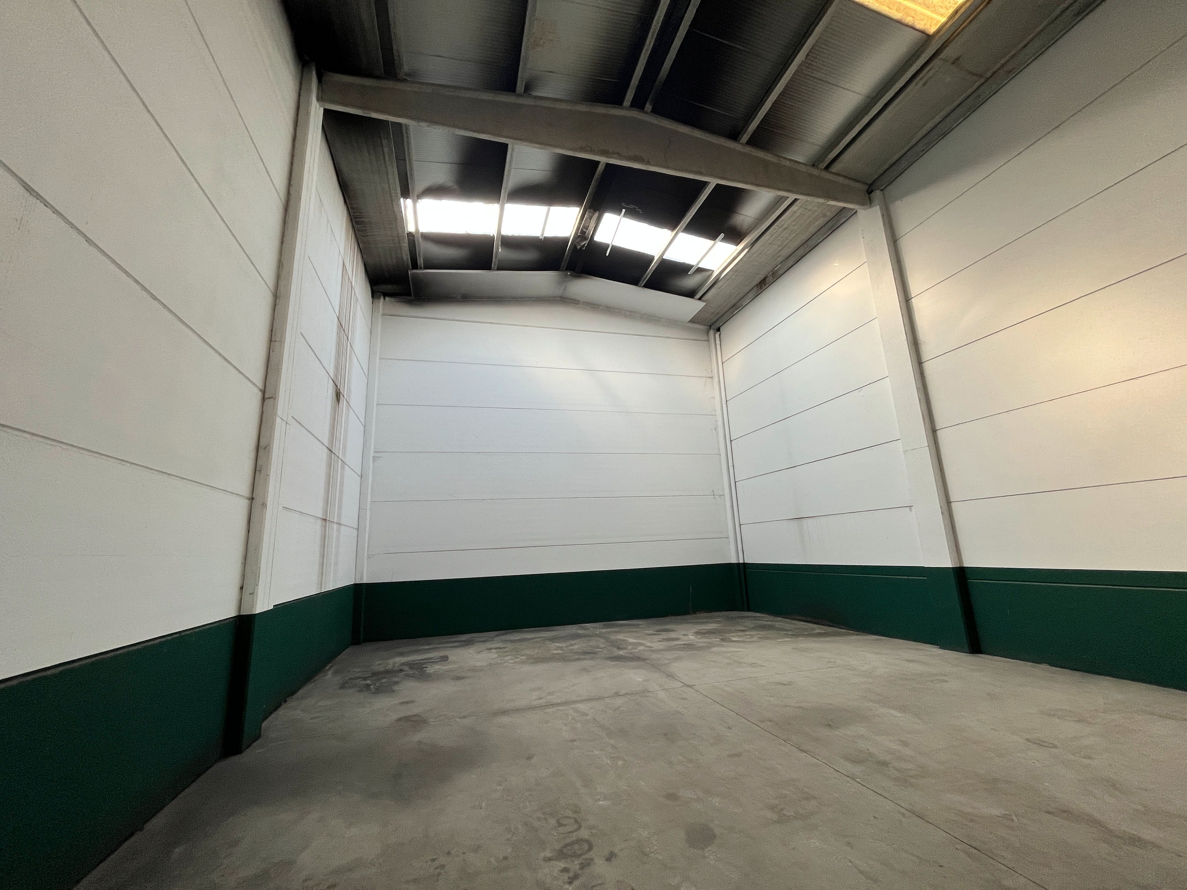 Nau industrial en venda a Carrer Sant Celoni, Llinars del Vallès