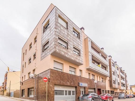 Garaje en Alquiler en Avinguda Pintor Marian Fortuny, 2 en La Pobla de Mafumet