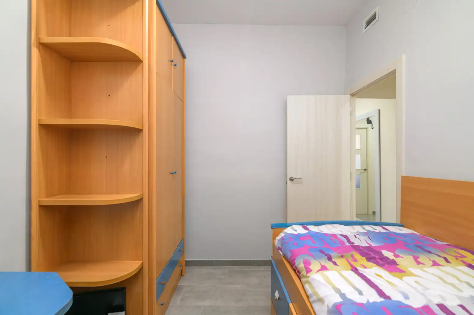 Habitación de Piso en venta en Viladecans con Terraza
