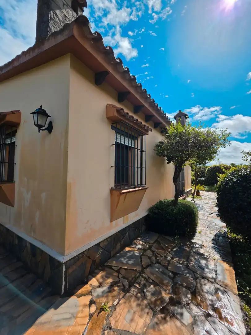 Casa rústica amb terrassa en venda a Los Barrios, imagen 52