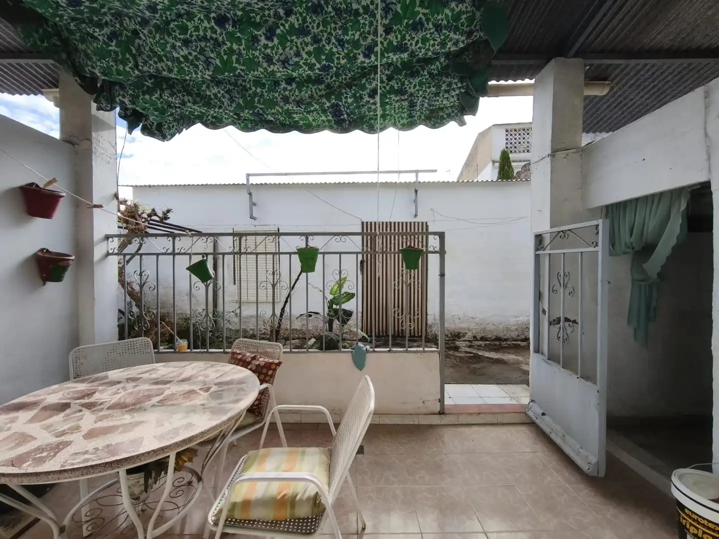 Casa amb terrassa en venda a El Carpio