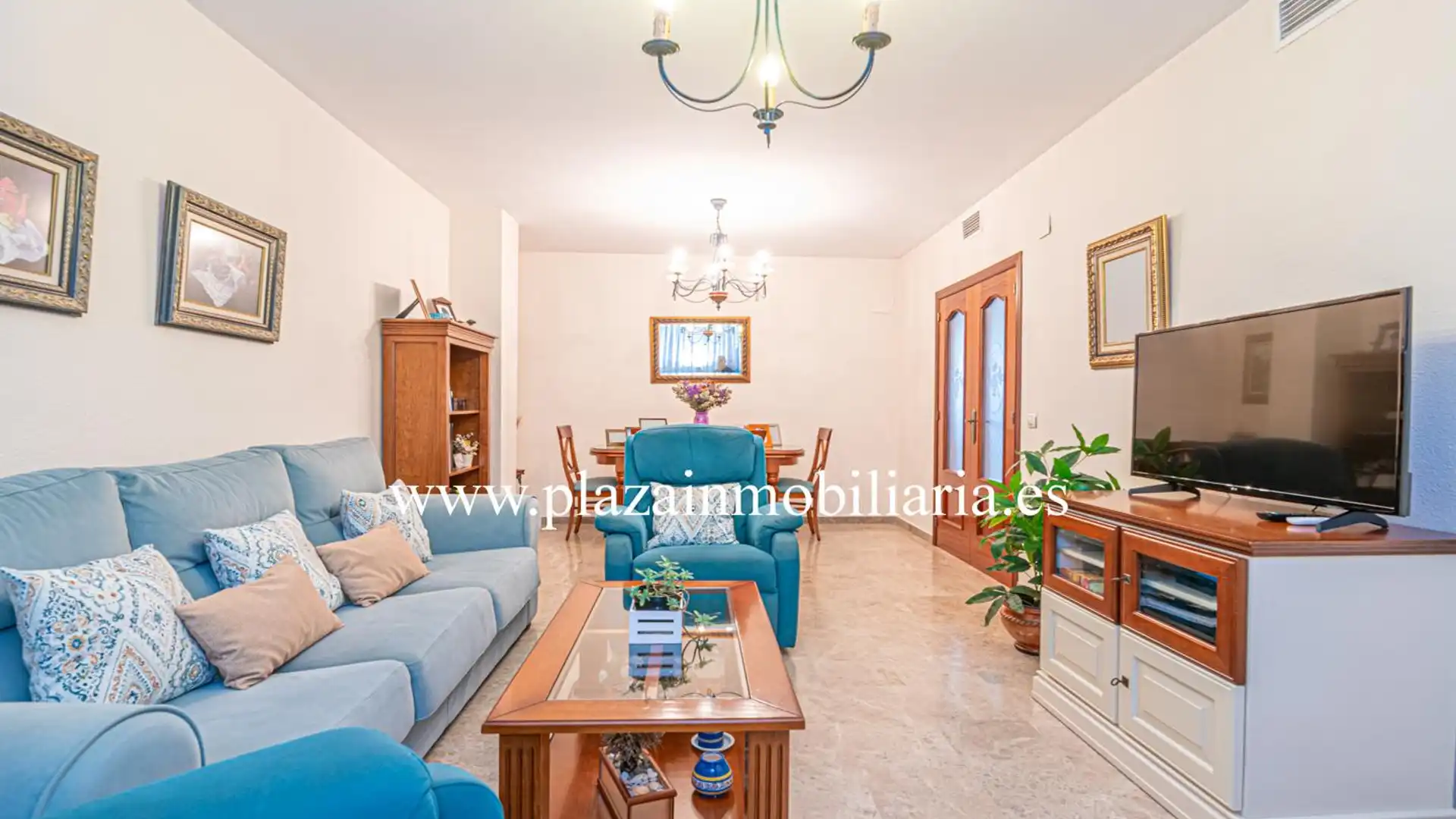 Sala de estar de Casa o chalet en venta en Lucena con Aire acondicionado, Terraza y Trastero
