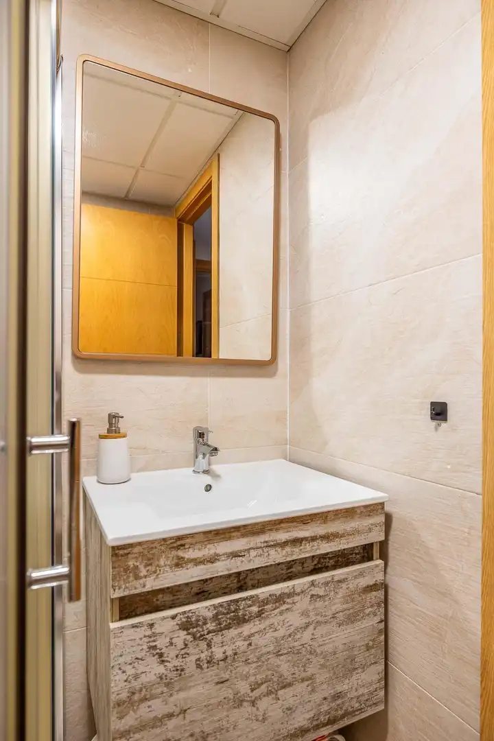 Baño de Piso en venta en Mairena del Aljarafe con Aire acondicionado, Terraza y Trastero