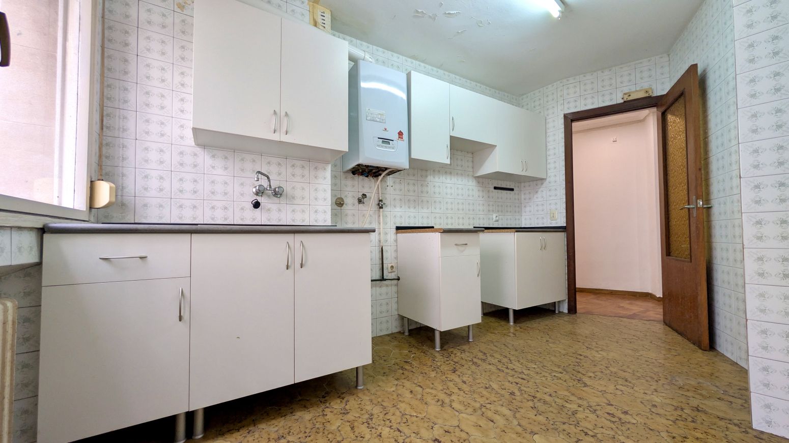 Cuina de Pis en venda en Gijón  amb Calefacció i Parquet