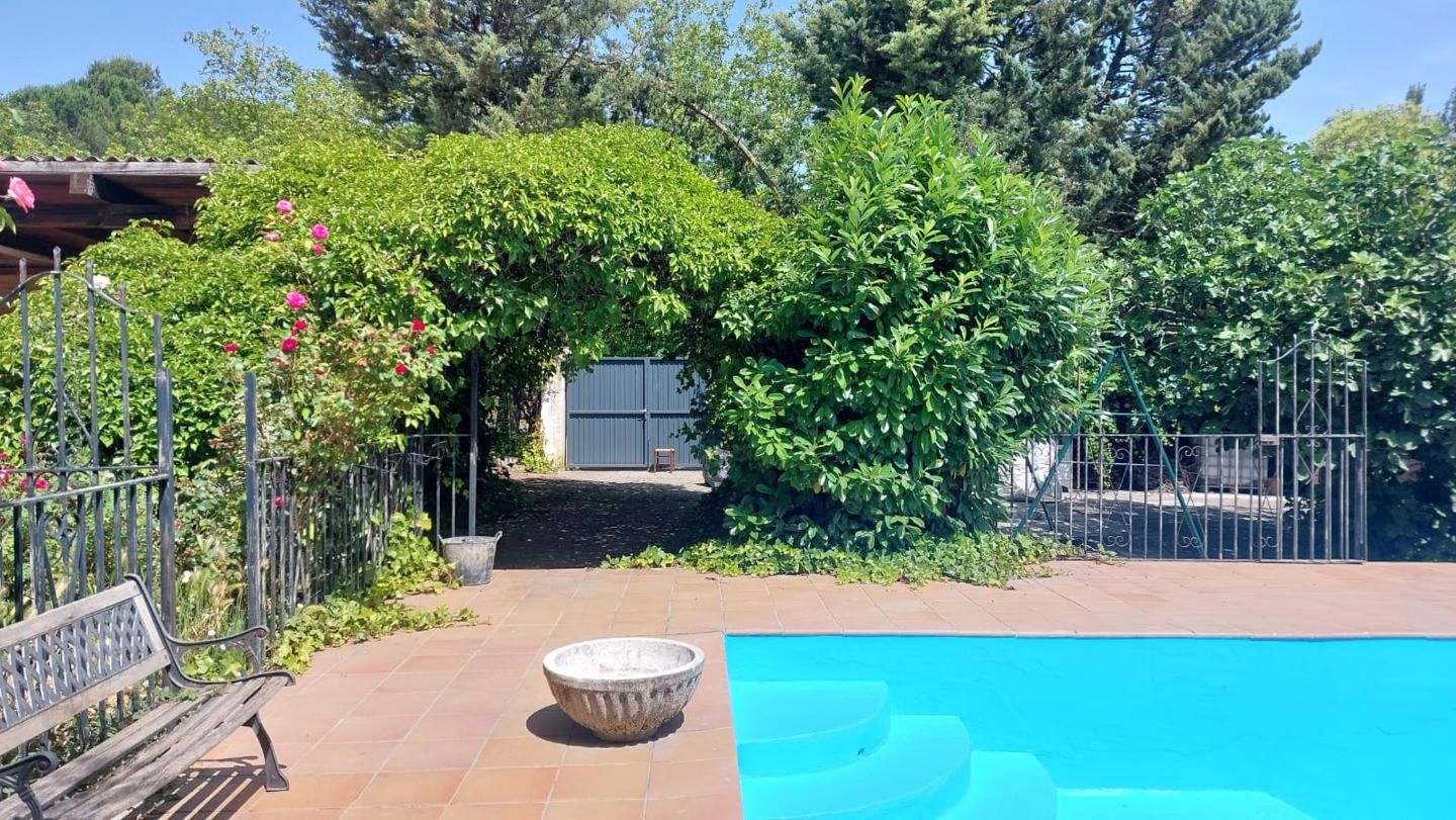 Piscina de Casa o xalet en venda en Egüés amb Jardí privat i Piscina