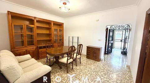 Foto 4 de Casa adosada en venda a Centro - Doña Mercedes, Dos Hermanas