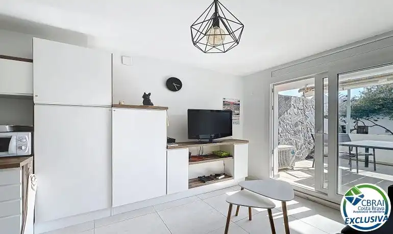 Living room of Flat for sale in Empuriabrava  with Air Conditioner, Heating and Terrace