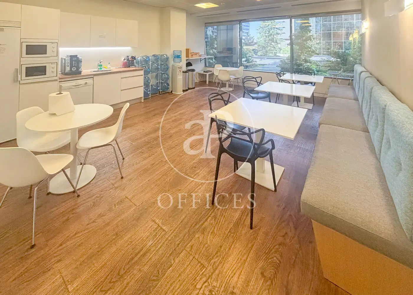 Office for rent in Madrid  with Air Conditioner and Heating