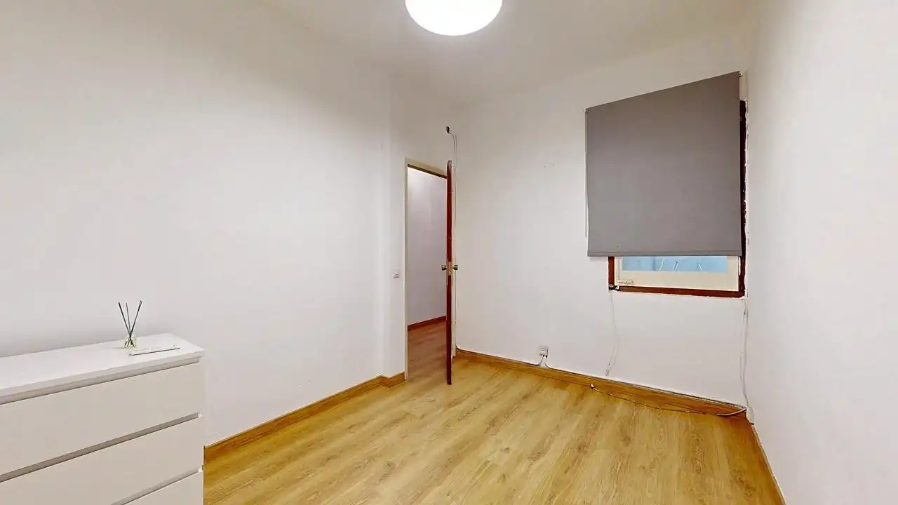 Dormitori de Pis en venda en Barcelona amb Parquet