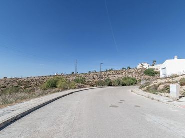 Lands and plots for sale in Altos de la Zubia
