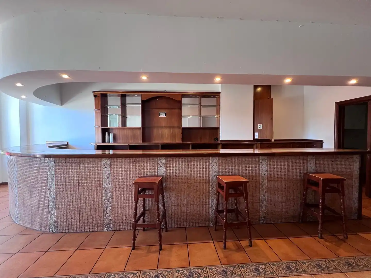 Business premises for sale in Calle Cabo Peñas, imagen 4