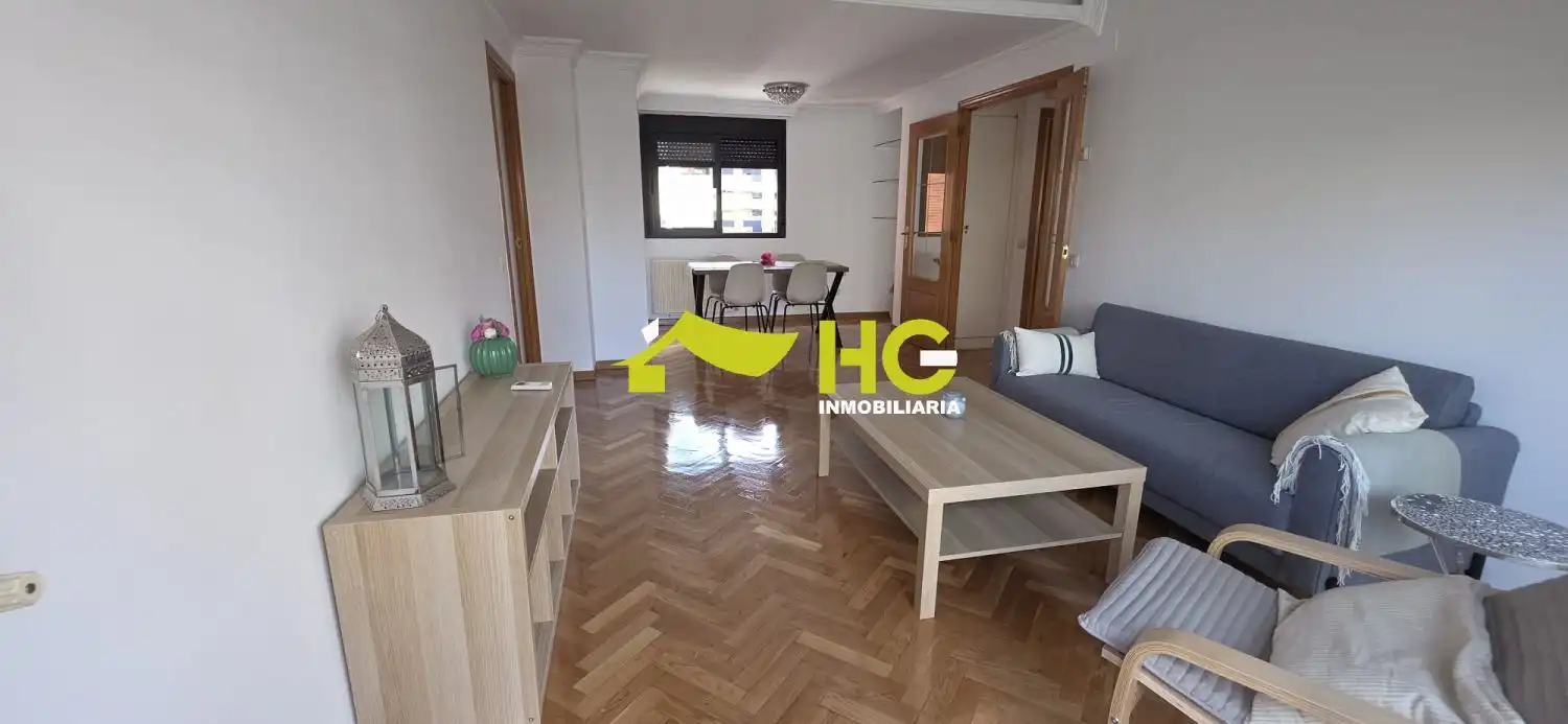 Sala d'estar de Pis de lloguer en Alcorcón amb Aire condicionat, Calefacció i Parquet