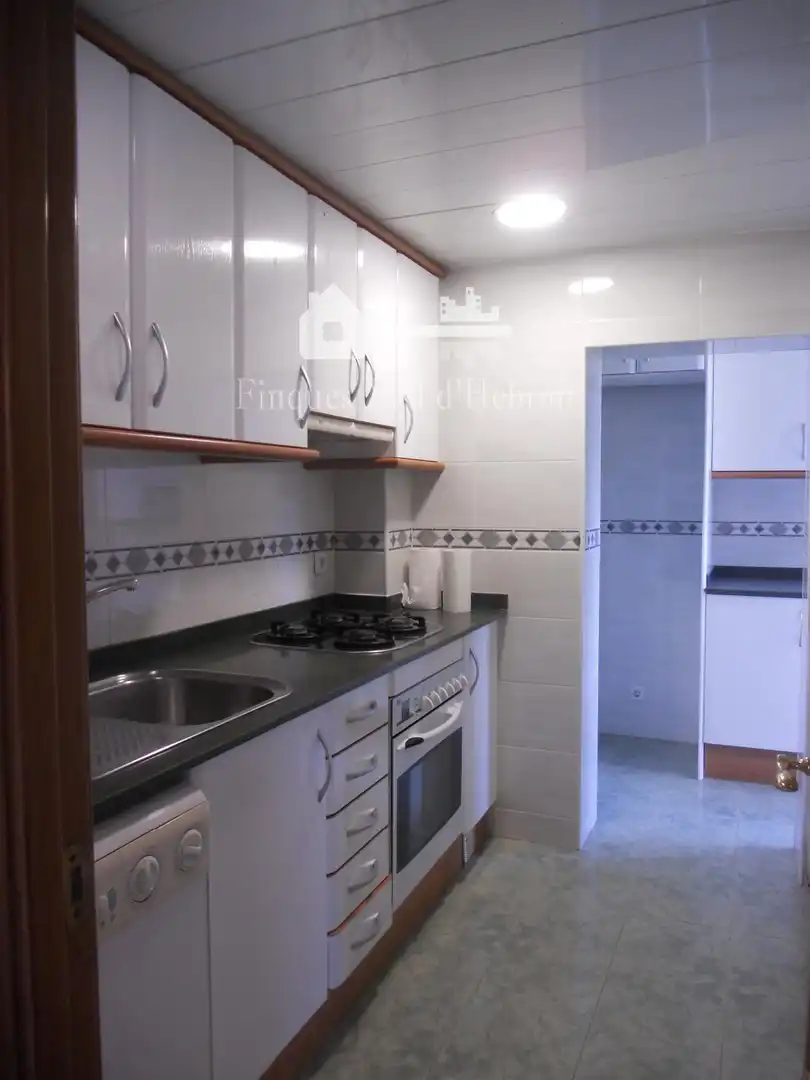 Cocina de Piso en venta en Barcelona con Terraza y Balcón