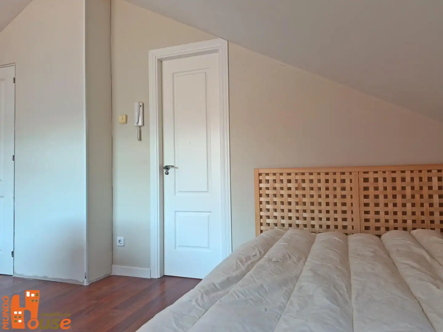 Habitación de Casa adosada en venta en Real Sitio de San Ildefonso con Calefacción y Amueblado