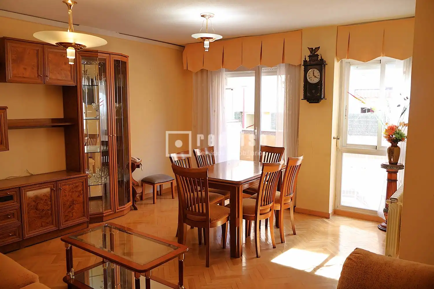 Dining room of Flat for sale in Madrid  with Air Conditioner, Heating and Parquet flooring