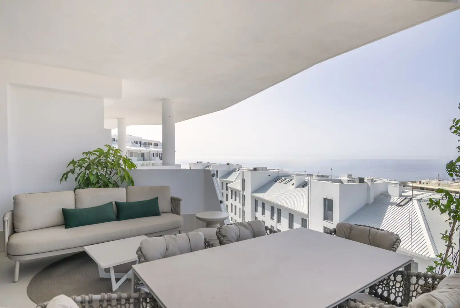 Apartamento con piscina en venta en Puerto Deportivo, imagen 11