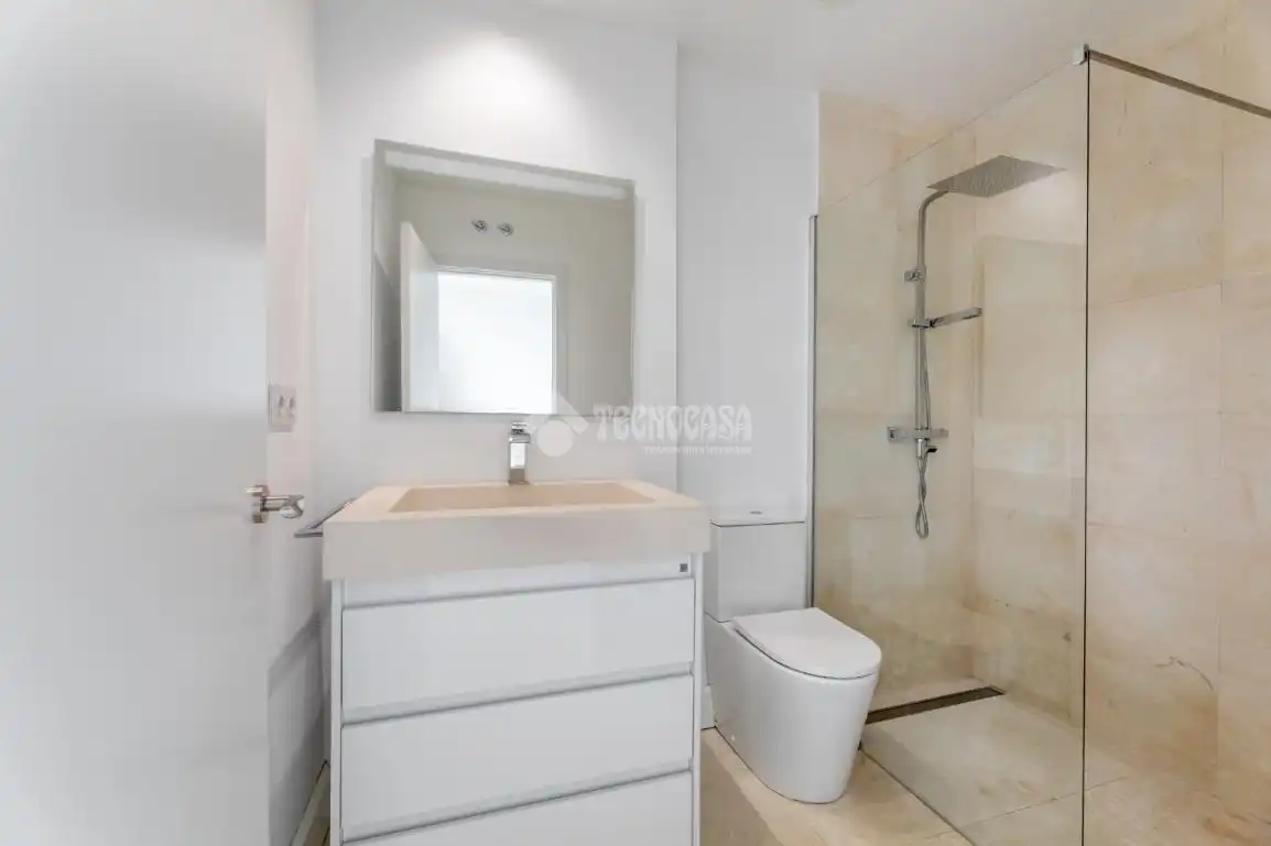 Bany de Casa o xalet en venda en Torrelodones amb Aire condicionat, Calefacció i Jardí privat
