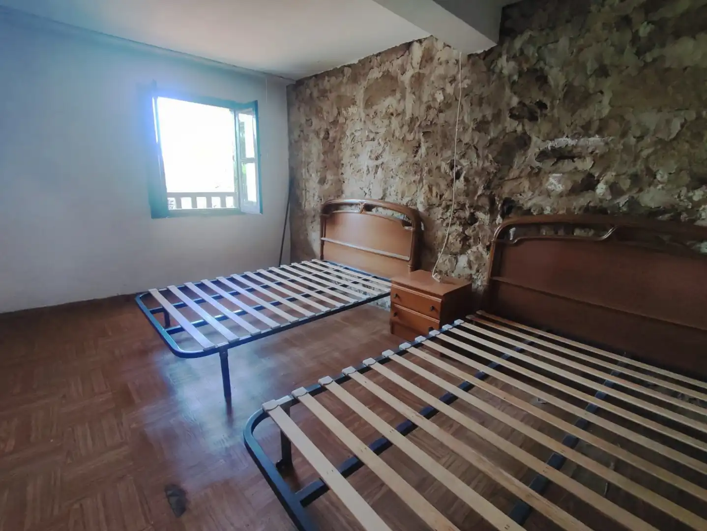 Dormitori de Casa adosada en venda en Corvera de Toranzo amb Calefacció, Jardí privat i Parquet