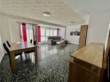 Appartamento con ascensore in vendita a Centro