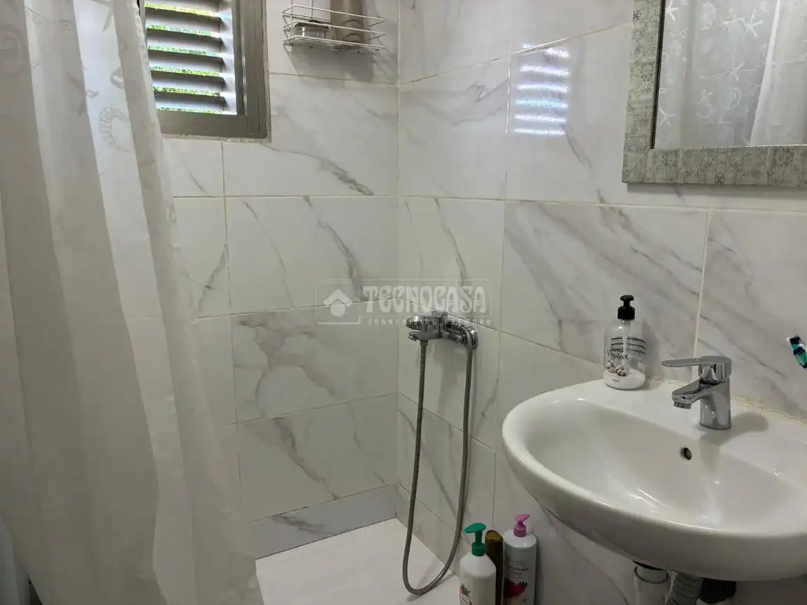 Badezimmer von Wohnung zum Verkauf in Córdoba
