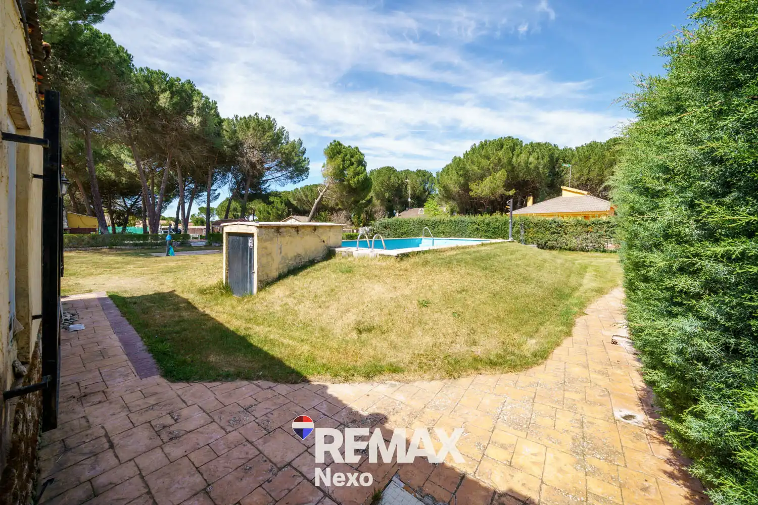 Piscina de Casa o chalet en venta en Santibáñez de Valcorba con Calefacción, Jardín privado y Terraza