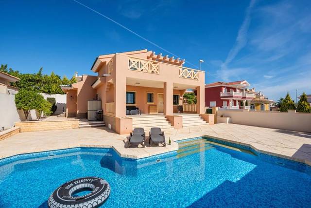 Casa-chalet en Venta en Rojales