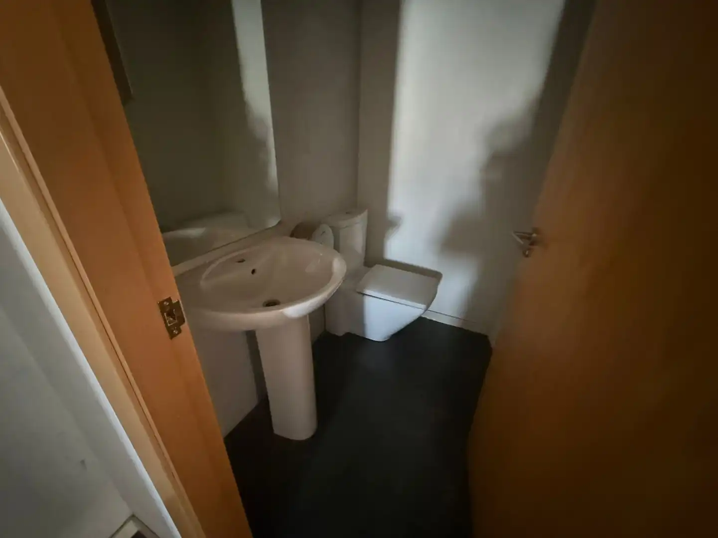 Badezimmer von Büro zur Miete in  Logroño