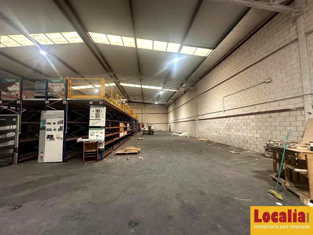 Nave industrial de alquiler en Cartes