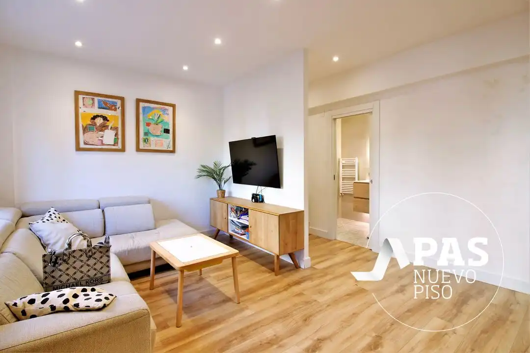 Living room of Flat for sale in Centro - Ayuntamiento