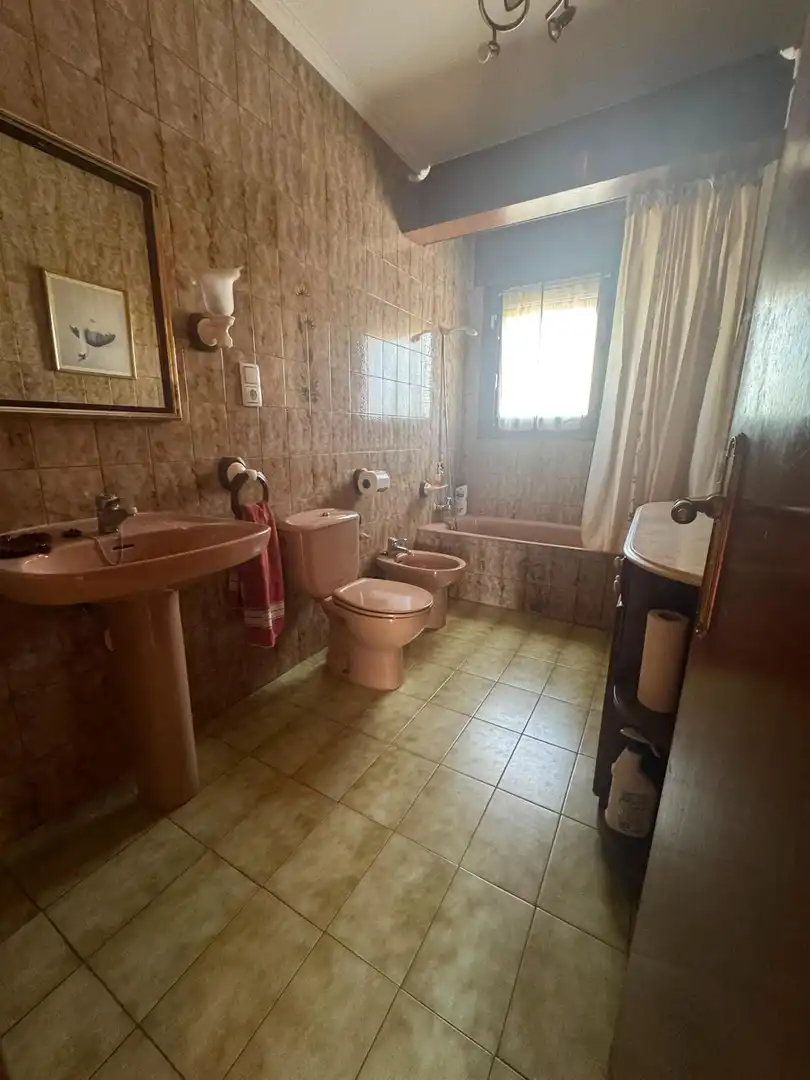 Baño de Finca rústica en venta en Luceni con Aire acondicionado, Calefacción y Jardín privado