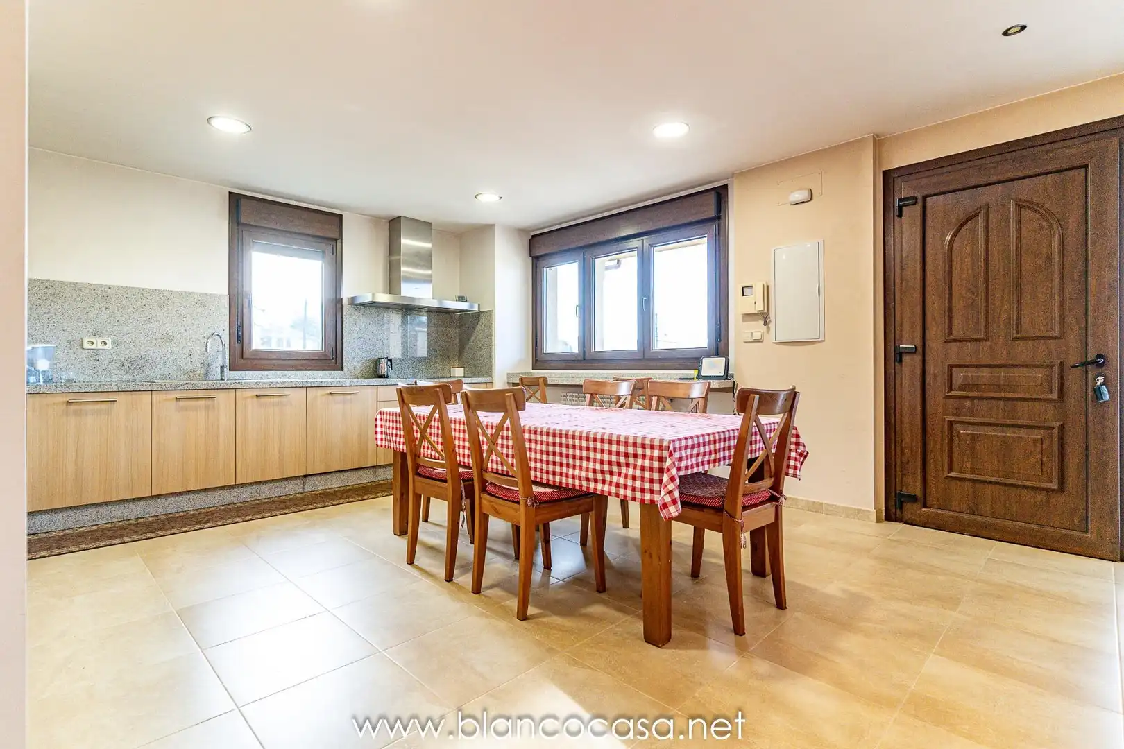 Comedor de Casa o chalet en venta en Carballo con Calefacción, Trastero y Amueblado