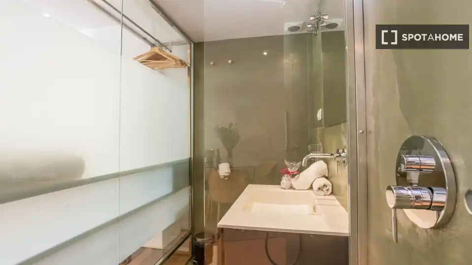 Flat with terrace to rent in Sarrià - Sant Gervasi, imagen 11