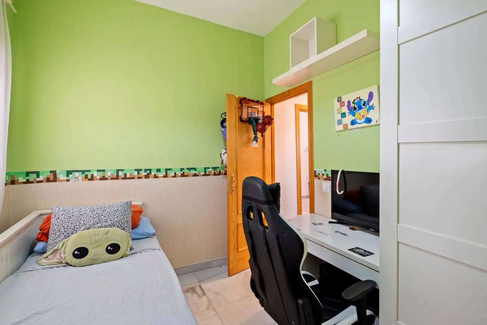 Schlafzimmer von Erdgeschoss zum Verkauf in Málaga mit Klimaanlage und Heizung