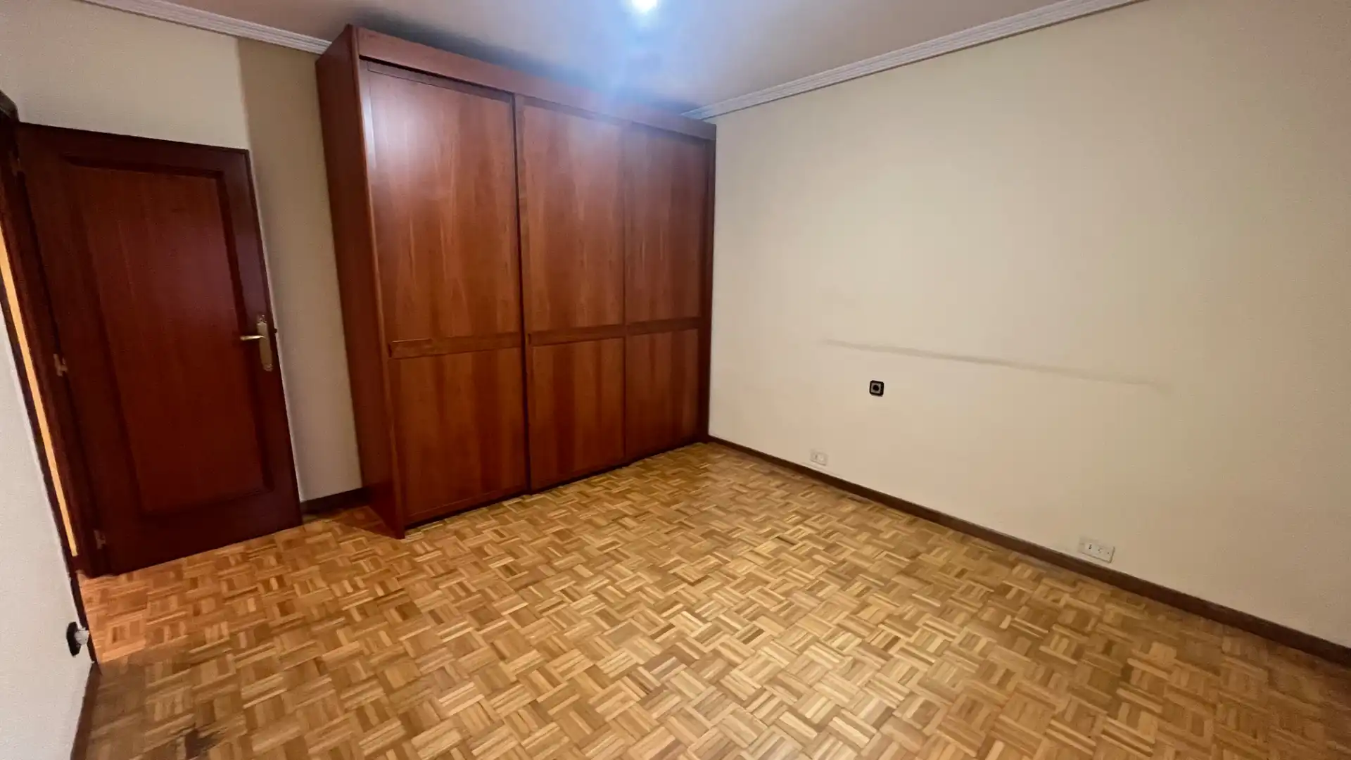 Flat for sale in Valladolid  with Heating and Parquet flooring